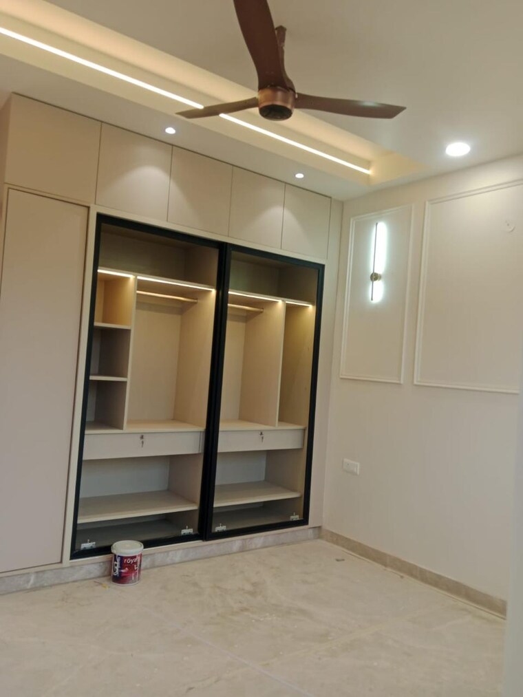 Room, janakpuri 4 Bedroom 2050 Sq.Ft. Builder Floor In Janakpuri Delhi 9117555