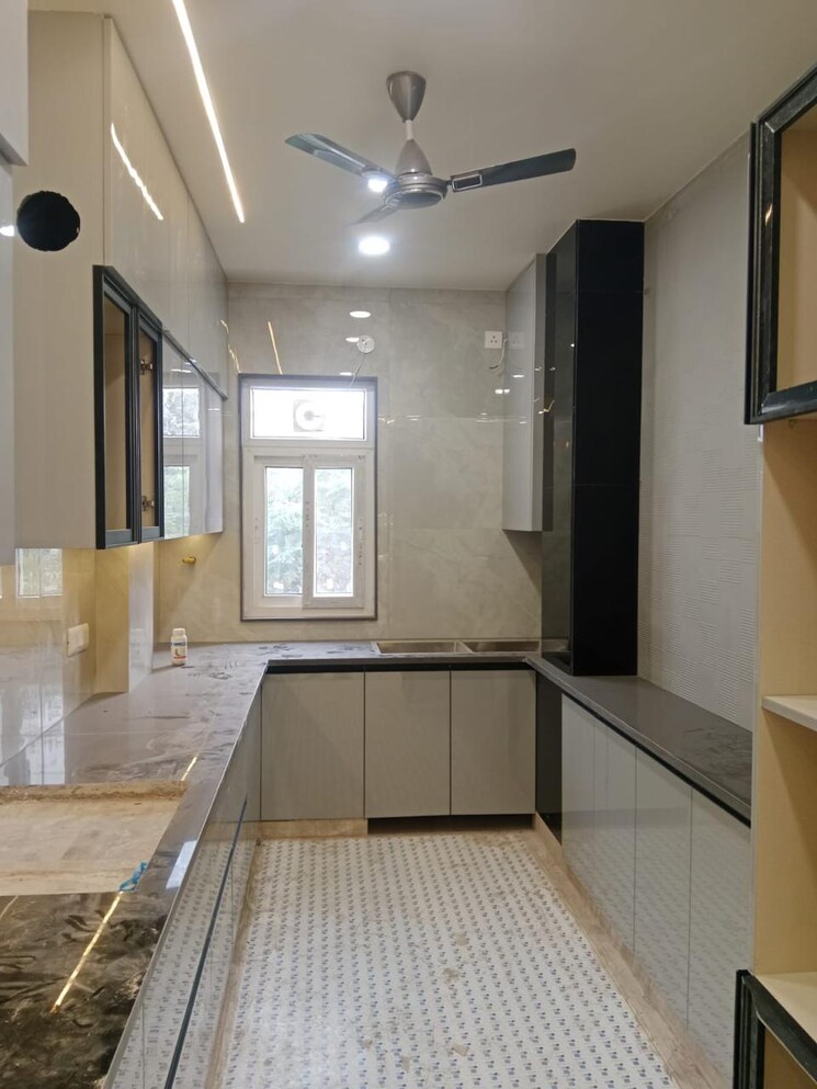 Kitchen, janakpuri 4 Bedroom 2050 Sq.Ft. Builder Floor In Janakpuri Delhi 9117555