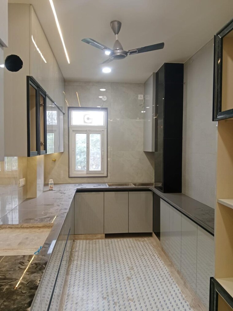 Kitchen, janakpuri 4 Bedroom 2050 Sq.Ft. Builder Floor In Janakpuri Delhi 9117555