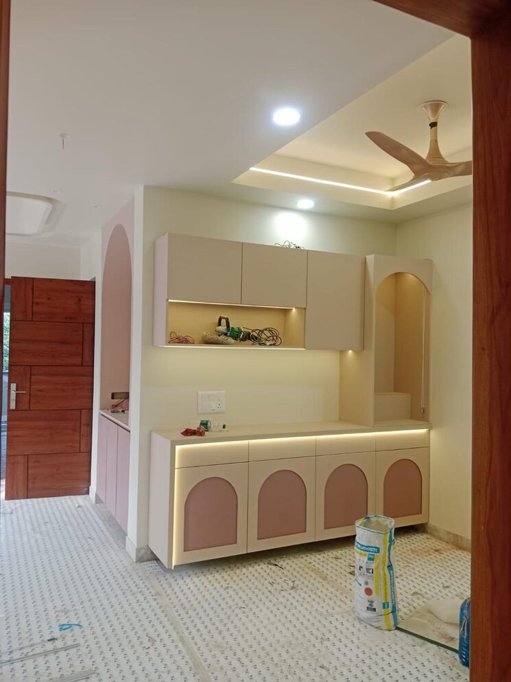 undefined, janakpuri 4 Bedroom 2050 Sq.Ft. Builder Floor In Janakpuri Delhi 9117555