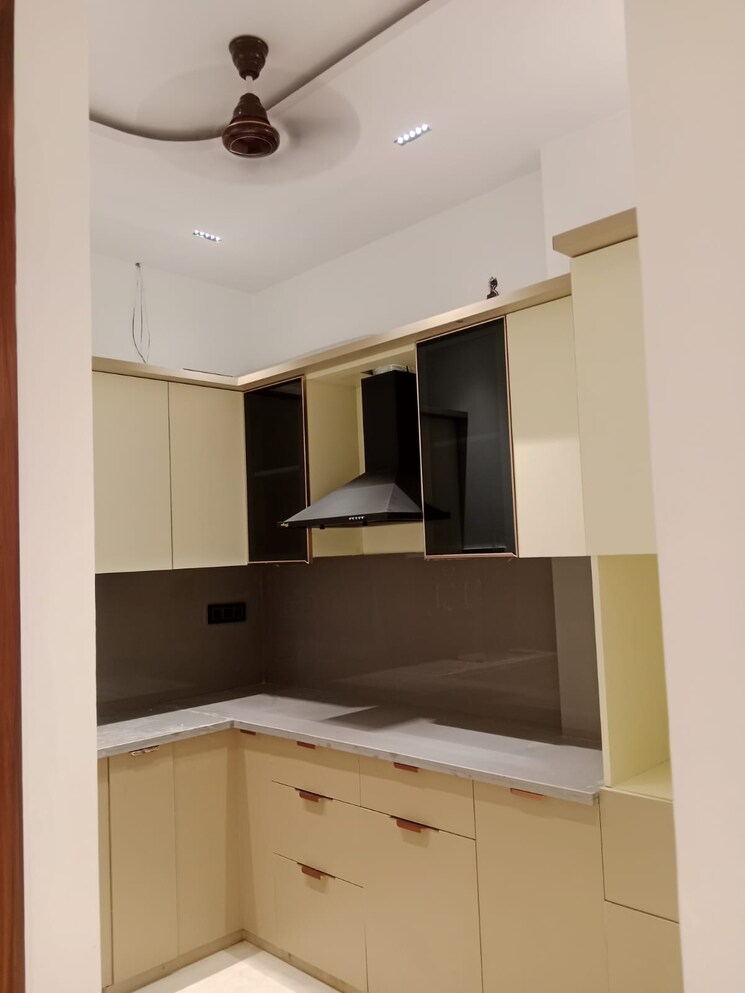 Kitchen, janakpuri 2 Bedroom 720 Sq.Ft. Builder Floor In Janakpuri Delhi 9117558