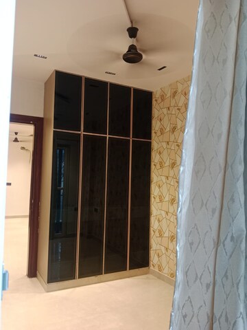 Room in 2 BHK Builder Floor at Janakpuri – for Rent