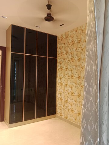 Room in 2 BHK Builder Floor at Janakpuri – for Rent