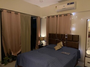 Bedroom in 2 BHK Apartment at Mittal Phoenix Tower, Lower Parel – for Rent