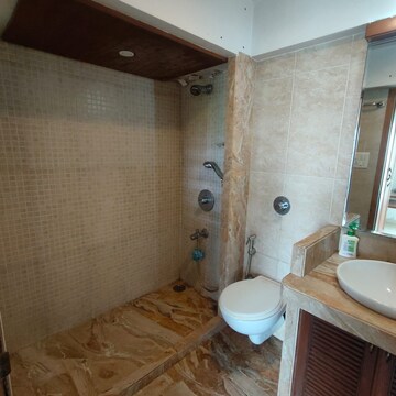 Attached Bathroom in 2 BHK Apartment at Omkar CHS Dadar, Matunga West – for Rent