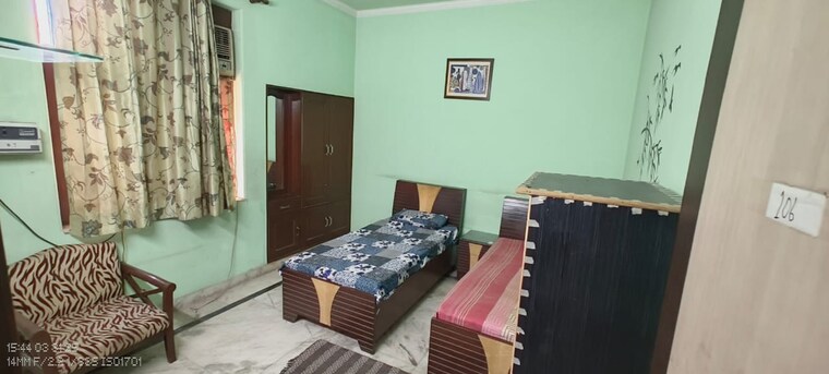 Bedroom, sector 134 Pg For Boys & Girls In Sector 134 9117590