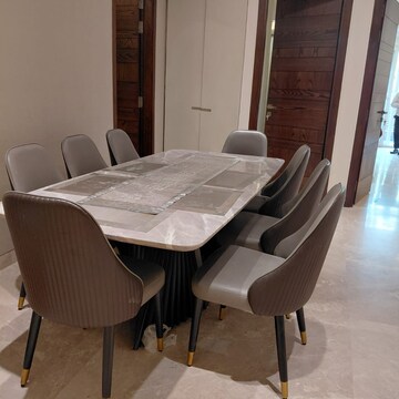 Team Area in 4 BHK Builder Floor at Greater Kailash ii – for Rent