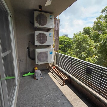 Balcony in 4 BHK Builder Floor at Greater Kailash ii – for Rent