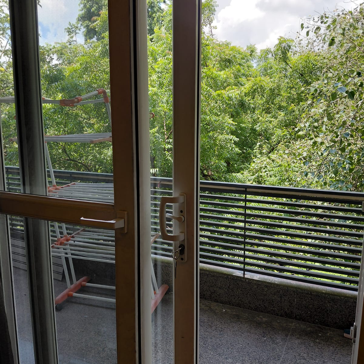 4 BHK + Servant Room Builder Floor For Rent in Nri Complex Greater Kaila