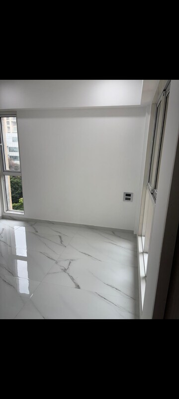 Bedroom in 2 BHK Apartment at Nahar Amaryllis Towers and Plaza, Chandivali – for Rent