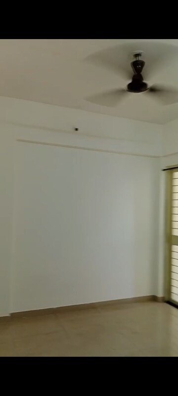 Room in 2 BHK Apartment at Shiva Heights, Pimple Saudagar – for Rent