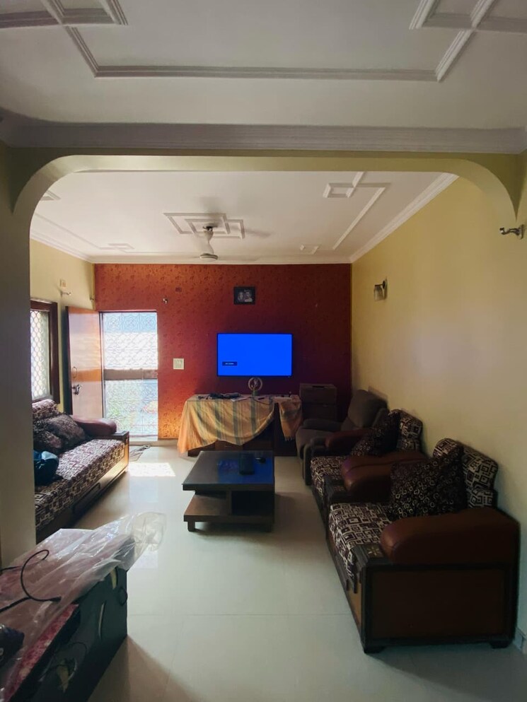Living Room, mayur vihar phase 1 2 Bedroom 1050 Sq.Ft. Apartment In Mayur Vihar Phase 1 Delhi 9117651