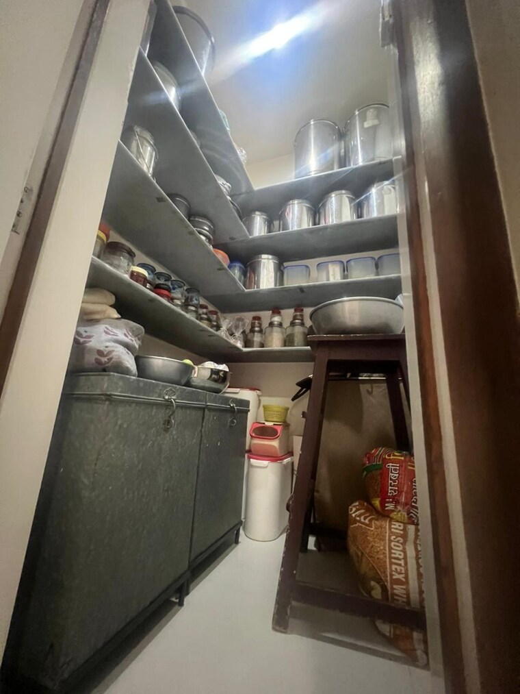 Kitchen, science city 2 Bedroom 150 Sq.Yd. Builder Floor In Science City Ahmedabad 9117665