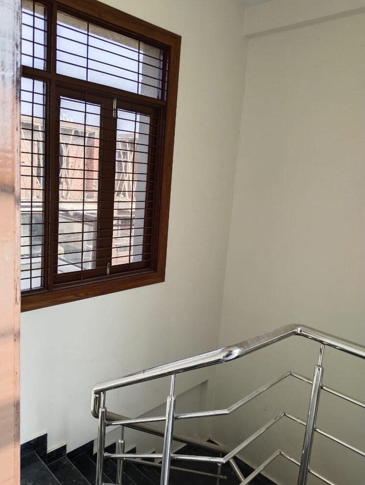 Room, vj-dh-3 2.5 Bedroom 1150 Sq.Ft. Independent House In Kursi Road Lucknow 9117673