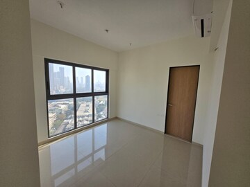 Room in 2 BHK Apartment at Kshitija Shree Laxmi Residency, Byculla West – for Rent