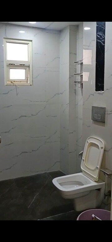 Bathroom in 2 BHK Builder Floor at RPS Palm Drive, Sector 88 – for Rent