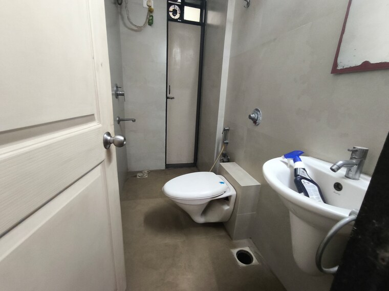 Bathroom, savitha-apartment 2 Bedroom 800 Sq.Ft. Apartment In Chembur Mumbai 9117736