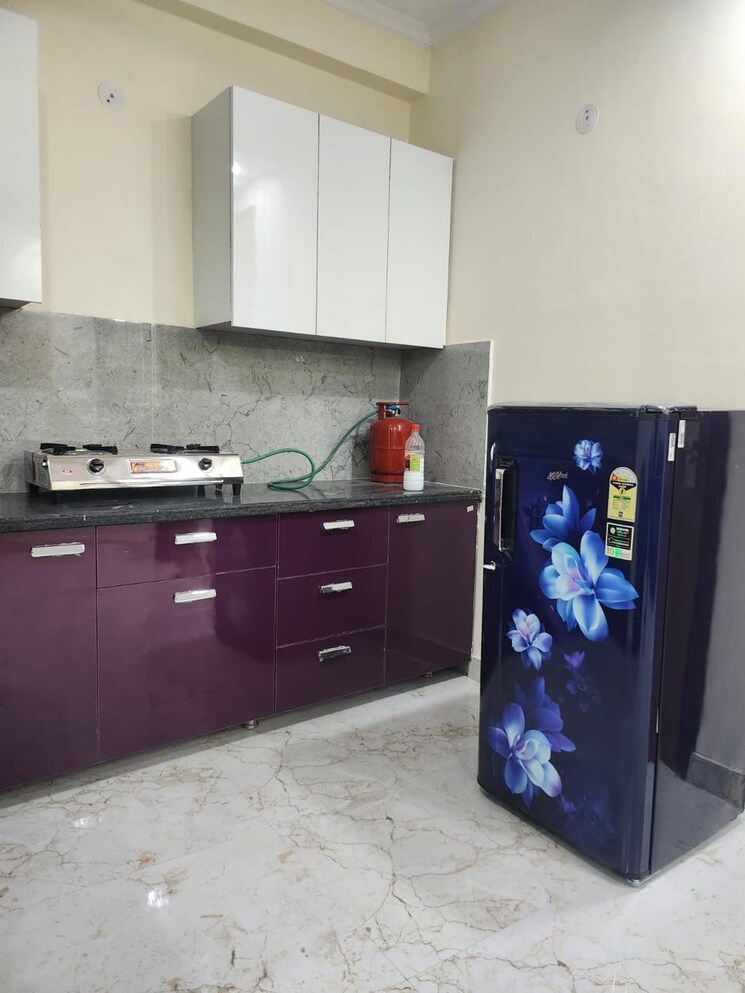 Kitchen, freedom fighters enclave 2 Bedroom 1000 Sq.Ft. Builder Floor In Freedom Fighters Enclave Delhi 9117885