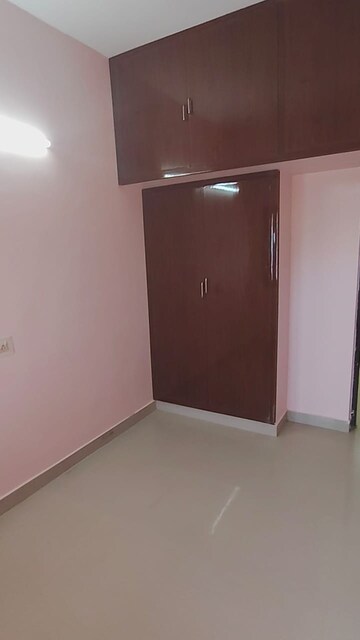 Room in 2 BHK Builder Floor at Kolapakkam – for Sale