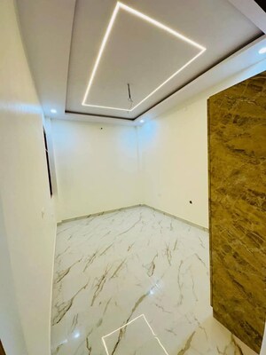 Room in 2.5 BHK Independent House at Faizabad Road – for Sale