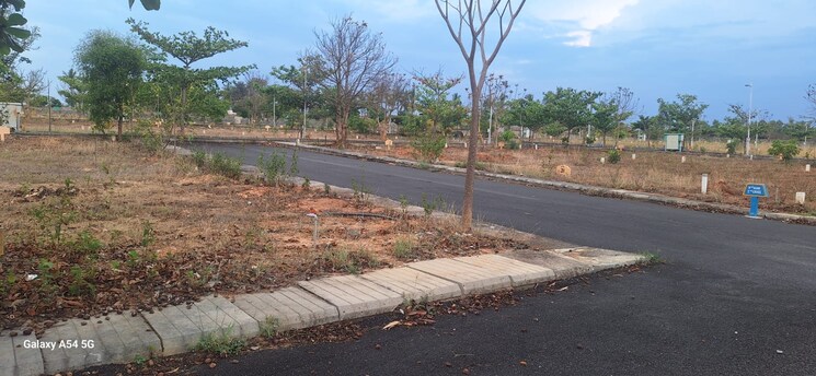 undefined,   962 Sq.Ft. Plot In  Bangalore 9117936