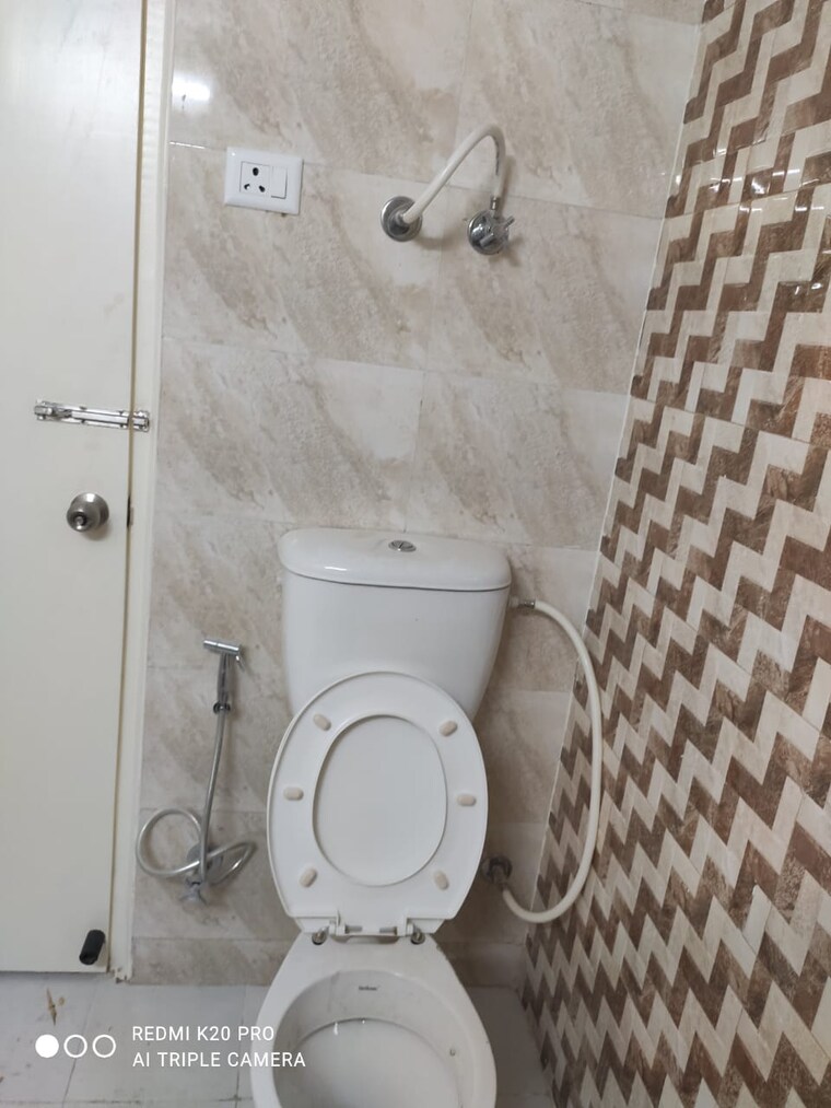 Bathroom, gaur-city-2-14th-avenue 3 Bedroom 740 Sq.Ft. Apartment In Sector 16c Greater Noida Greater Noida 9117950
