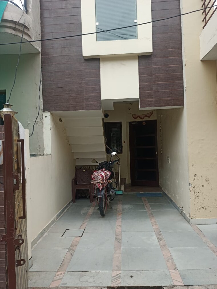  Parking, ambala highway 3 Bedroom 1000 Sq.Ft. Independent House In Ambala Highway Zirakpur 9117955