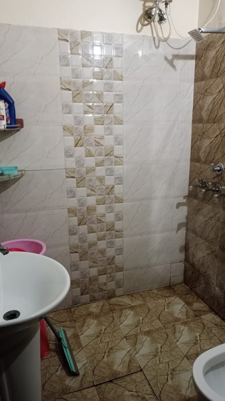 Bathroom, ambala highway 3 Bedroom 1000 Sq.Ft. Independent House In Ambala Highway Zirakpur 9117955