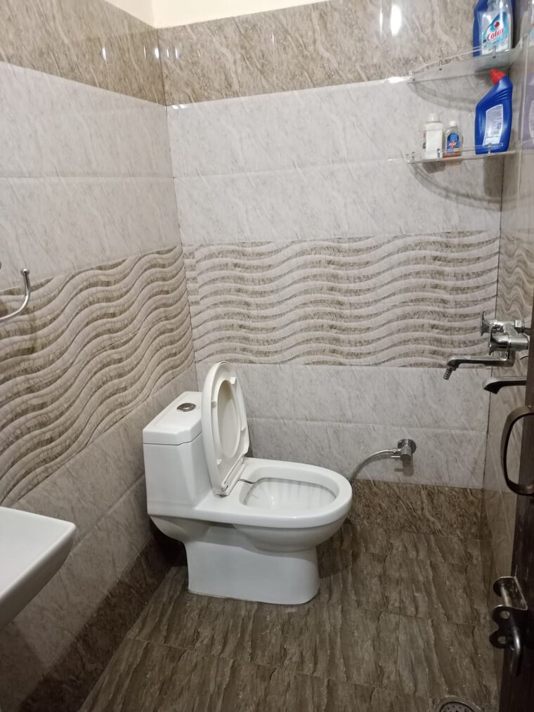 Bathroom, ambala highway 3 Bedroom 1000 Sq.Ft. Independent House In Ambala Highway Zirakpur 9117955
