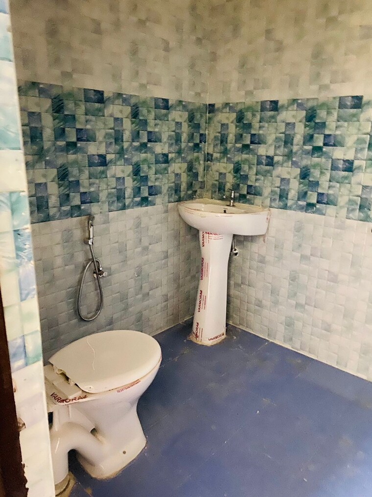 Bathroom, vj-dh-3 2.5 Bedroom 760 Sq.Ft. Independent House In Kursi Road Lucknow 9117965