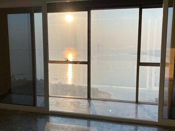 Room in 2 BHK Apartment at Kanakia Miami, Mahim – for Sale