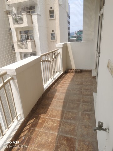 Balcony in 4 BHK Apartment at Suncity Essel Tower, Sector 28 – for Rent