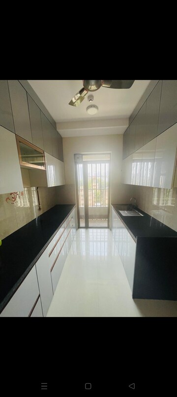Kitchen in 2 BHK Apartment at Kalpataru Paramount, Kapur Bawdi – for Rent