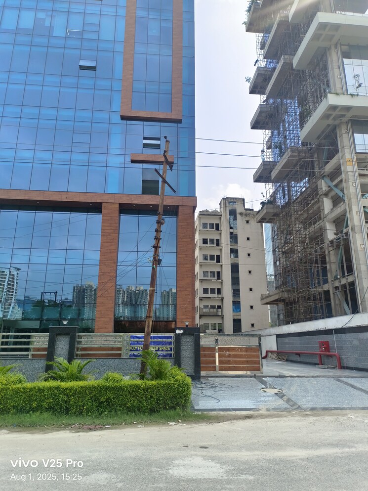 Exterior View, gomti nagar Commercial Office Space 5000 Sq.Ft. In Gomti Nagar Lucknow 9118148