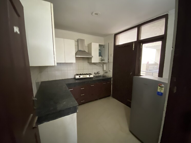 Kitchen, maya-garden-city 3 Bedroom 1530 Sq.Ft. Apartment In Lohgarh Zirakpur 9118129