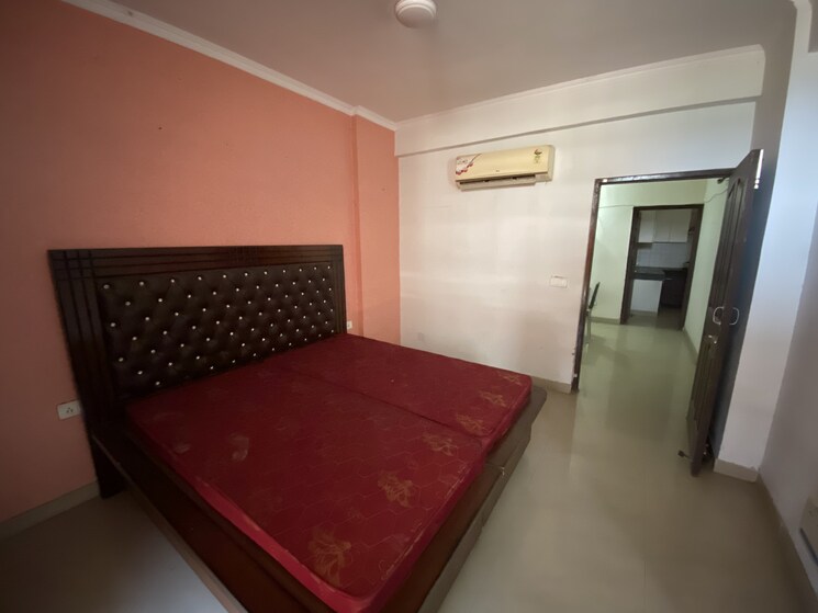 Bedroom, maya-garden-city 3 Bedroom 1530 Sq.Ft. Apartment In Lohgarh Zirakpur 9118129