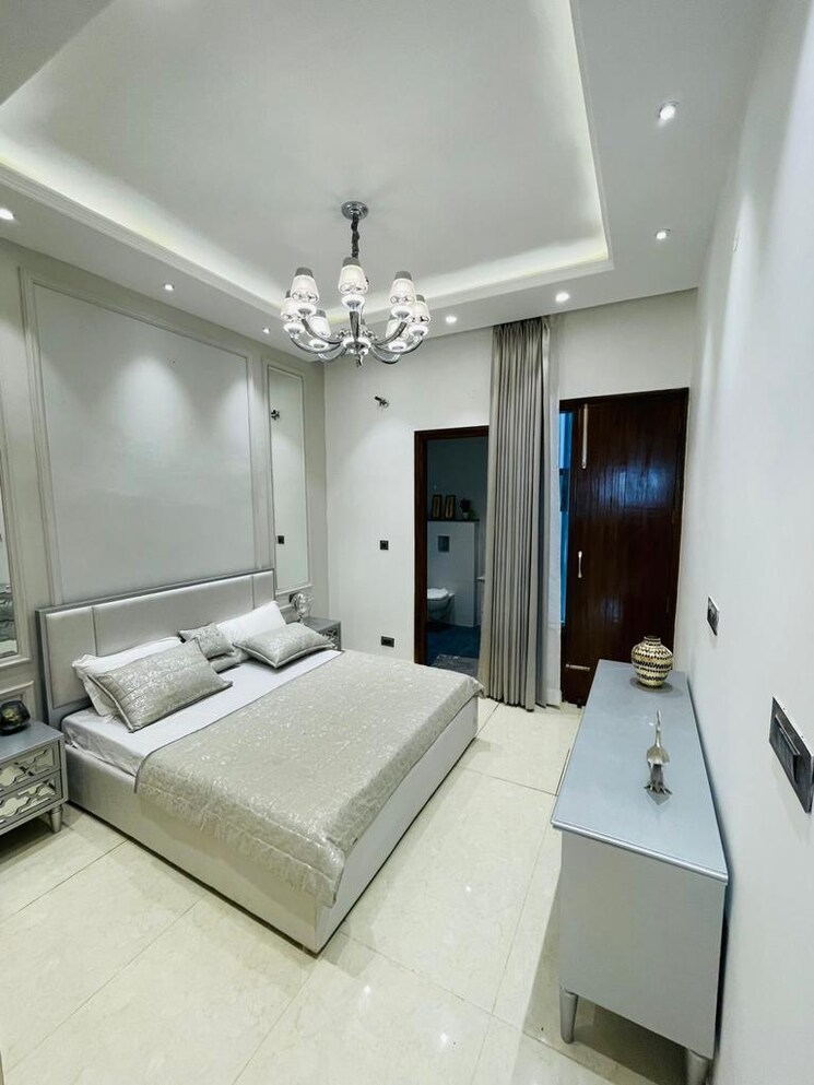 Room, kharar kurali highway 3 Bedroom 1100 Sq.Ft. Apartment In KharaR Kurali Highway Mohali 9118089