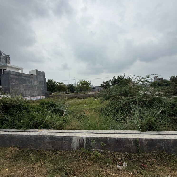 undefined, sector 151  162 Sq.Mt. Plot In Sector 151 Noida 9118187