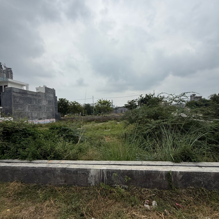 undefined, sector 151  162 Sq.Mt. Plot In Sector 151 Noida 9118187