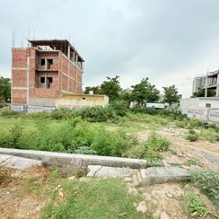 Plot For Sale in Sector 151