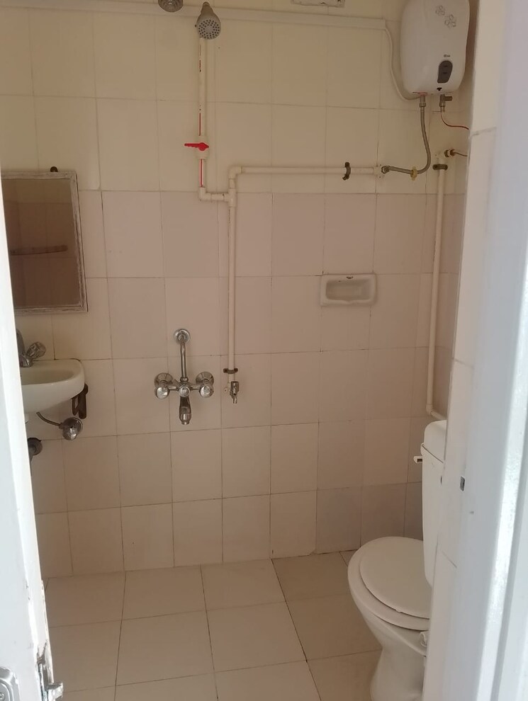 Bathroom, neco-gardens 2 Bedroom 600 Sq.Ft. Apartment In Viman Nagar Pune 9118206