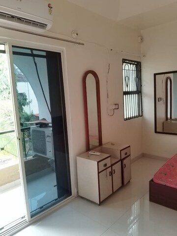 Room in 2 BHK Apartment at Neco Gardens, Viman Nagar – for Rent