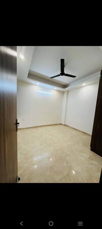Room in 2 BHK Builder Floor at Saket – for Rent