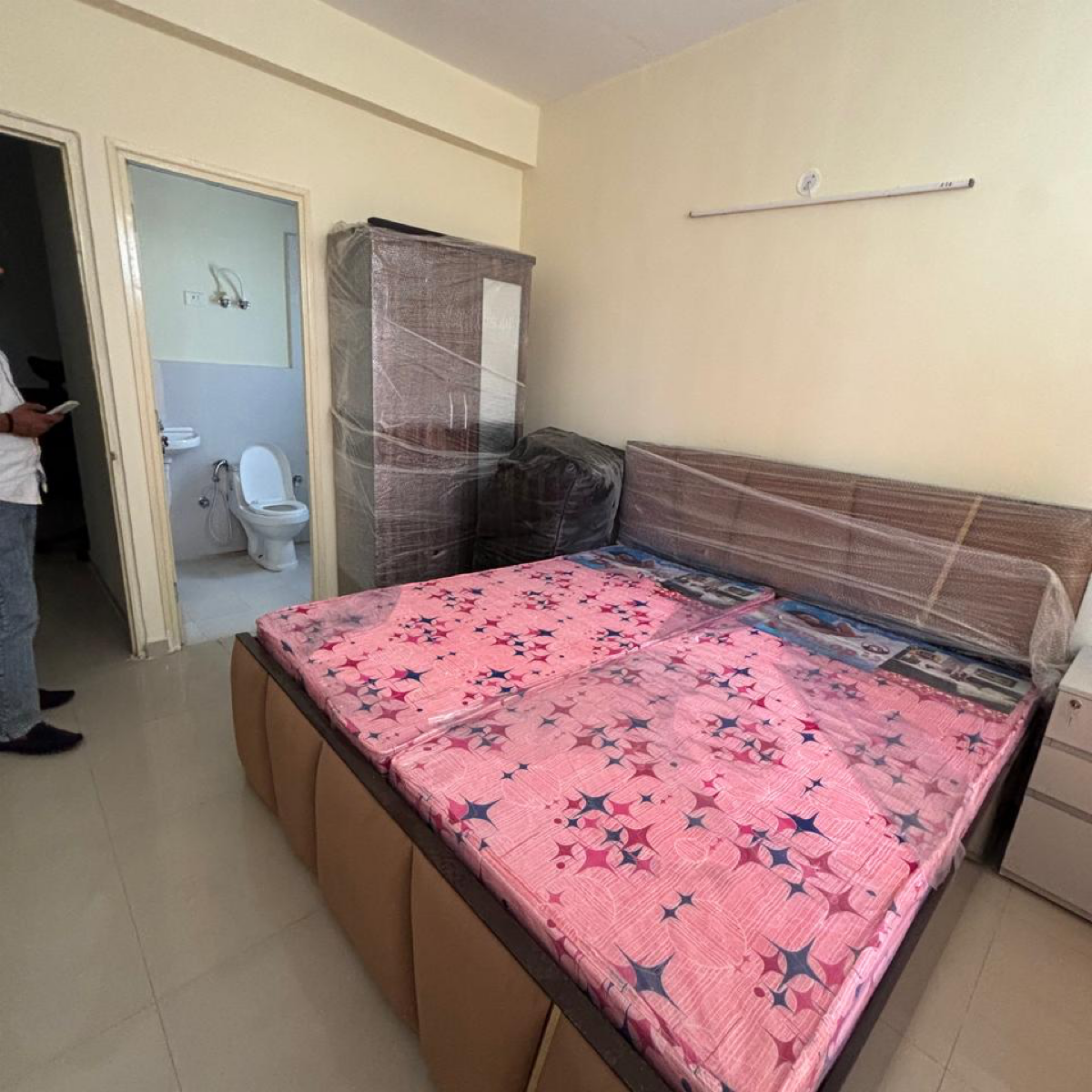 2 BHK Apartment For Sale in Pyramid Urban Homes