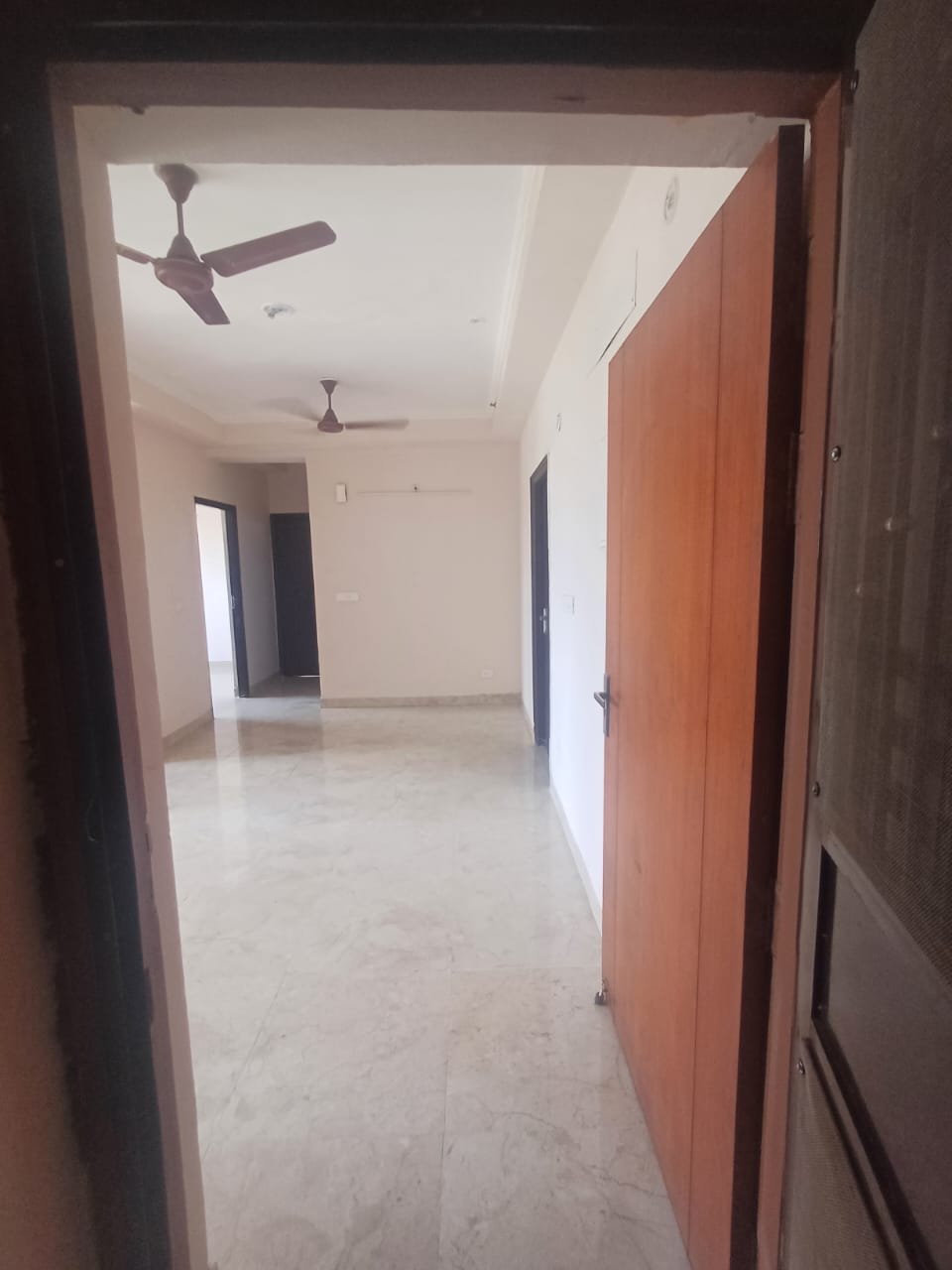 3 BHK Apartment For Rent in Gaur City-2