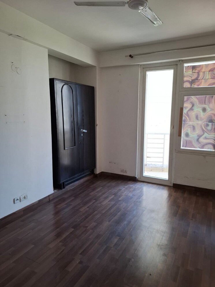 Room, tulip-petals 3 Bedroom 1975 Sq.Ft. Apartment In Sector 89 Gurgaon 9118356