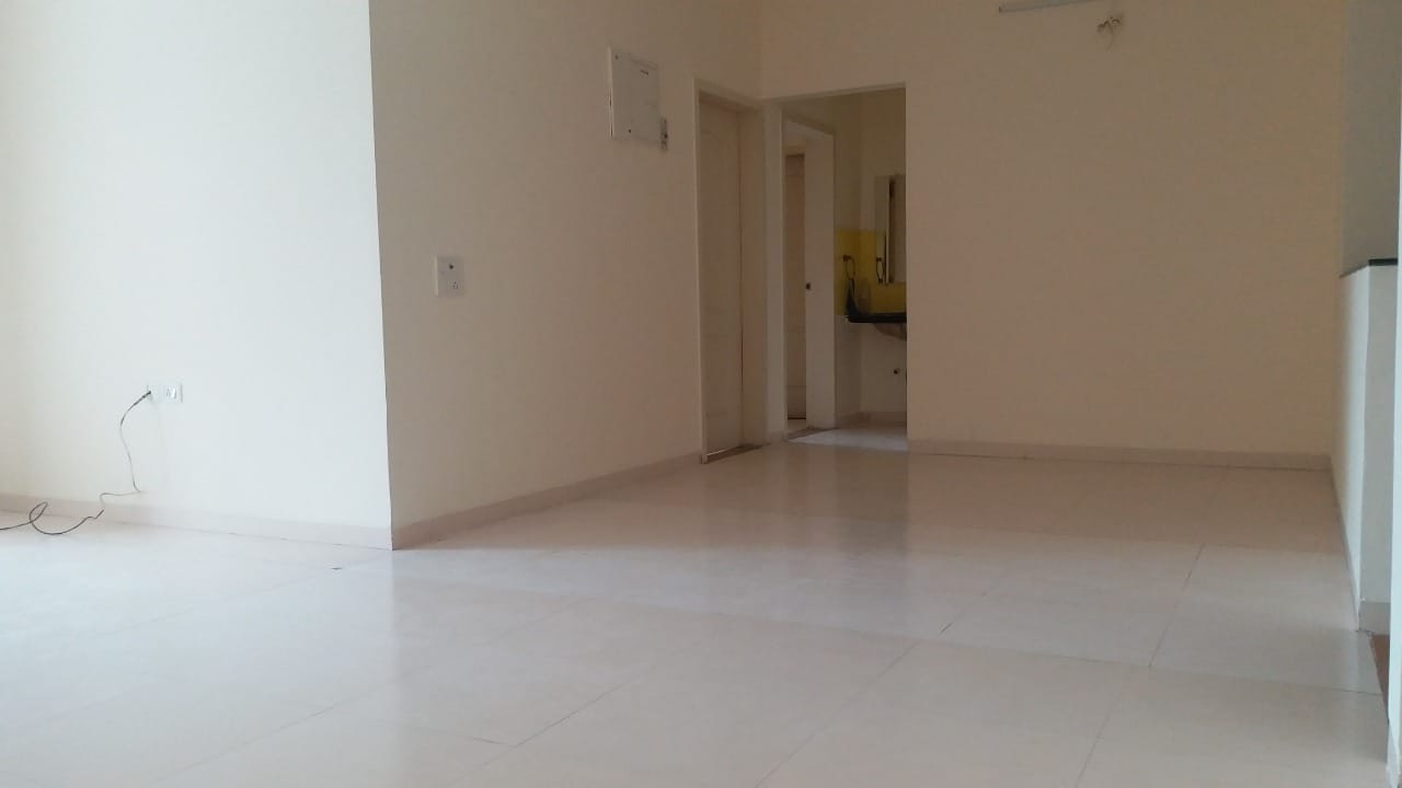 2 BHK 825 Sq.Ft. Apartment in Majestique Towers