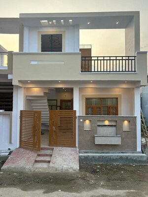 2 BHK Independent House For Sale in Jankipuram Extension