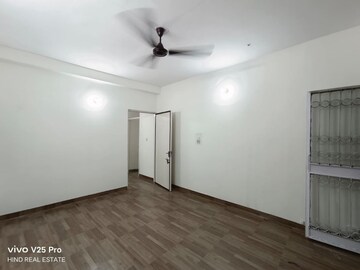 Room in 3 BHK Apartment at DDA Rosewood Apartments, Vasant Kunj – for Rent