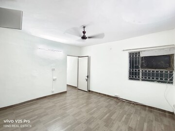 Room in 3 BHK Apartment at DDA Rosewood Apartments, Vasant Kunj – for Rent